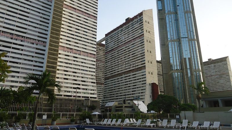 邮轮旅行：跟团与自由行的差异解析